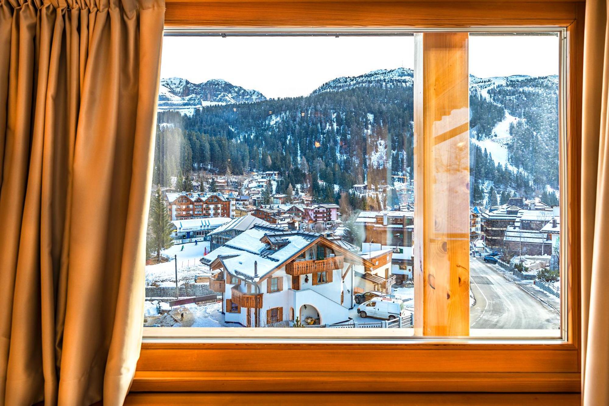 Hotel Dahu Мадонна-ди-Кампильо Экстерьер фото