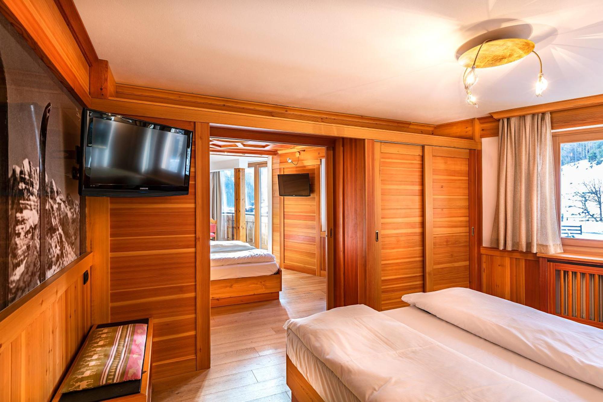 Hotel Dahu Мадонна-ди-Кампильо Экстерьер фото