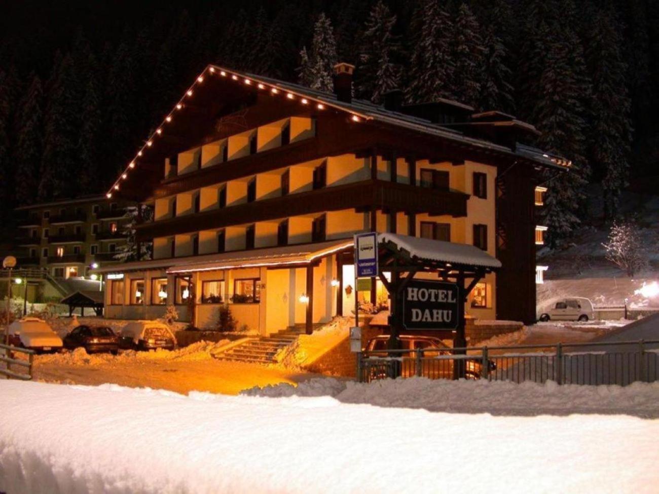 Hotel Dahu Мадонна-ди-Кампильо Экстерьер фото